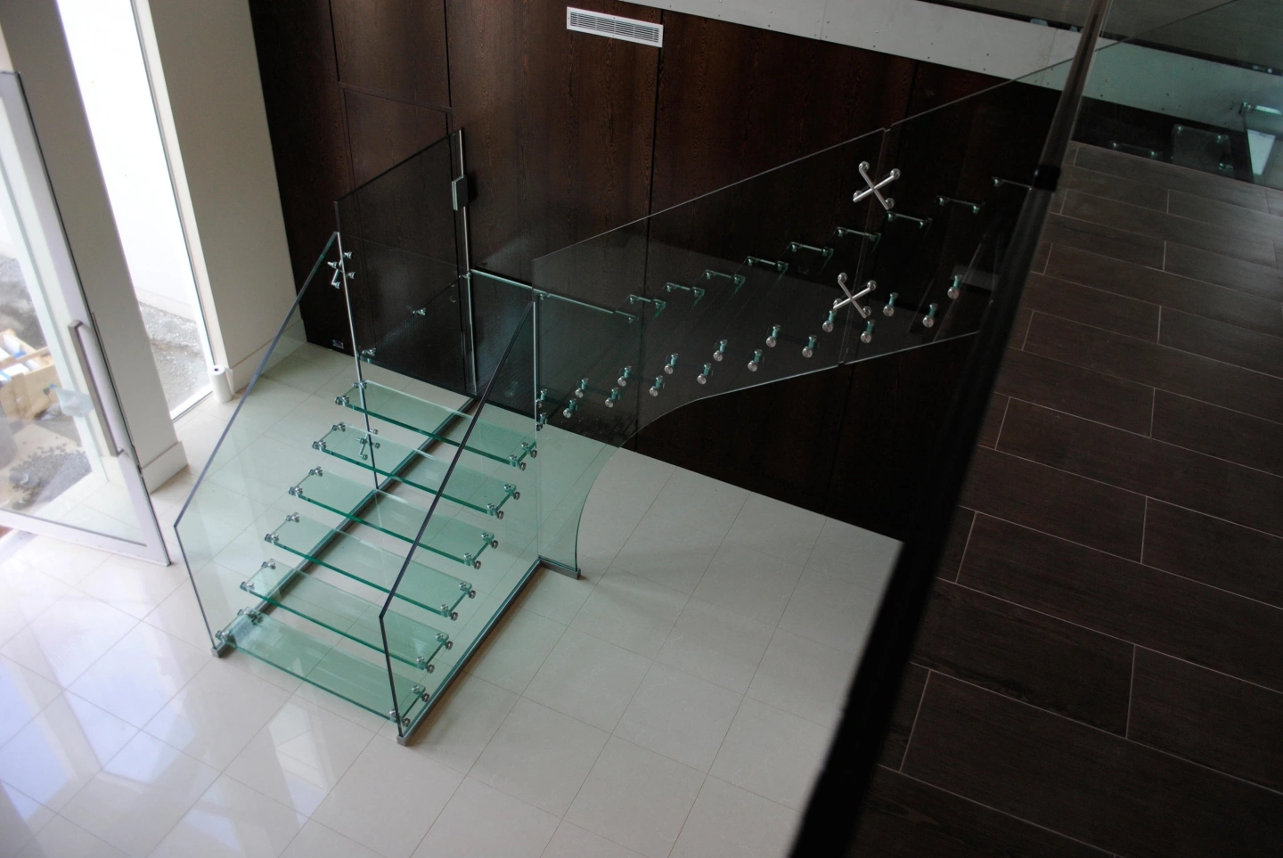 Стеклянные лестницы